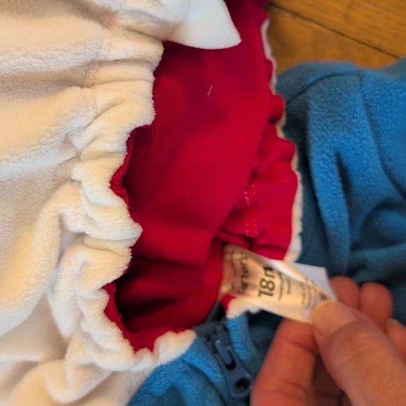 Carter's Shark Costume - Picture 6 of 9